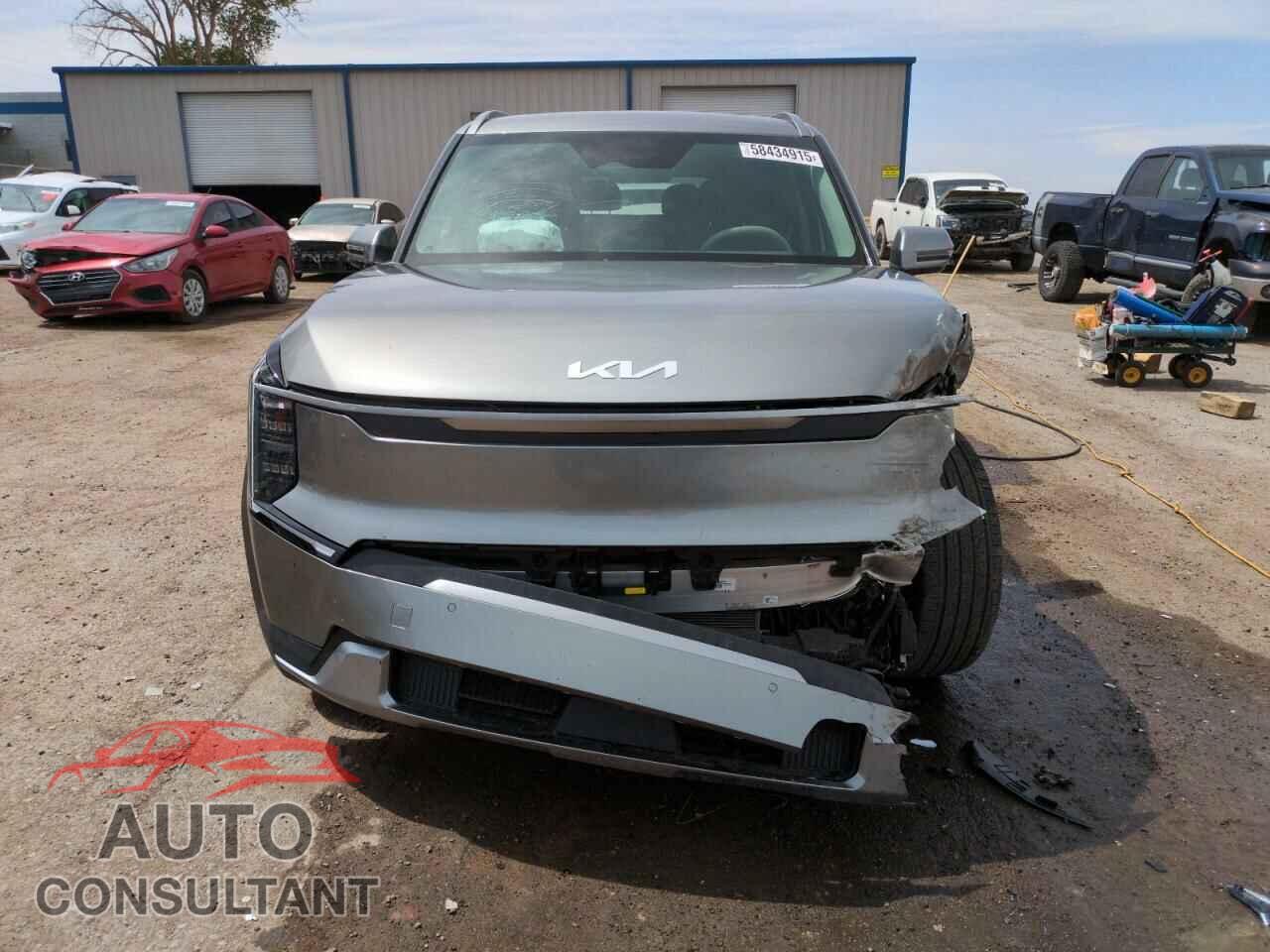 KIA EV9 WIND 2024 - KNDAFFS50R6030835