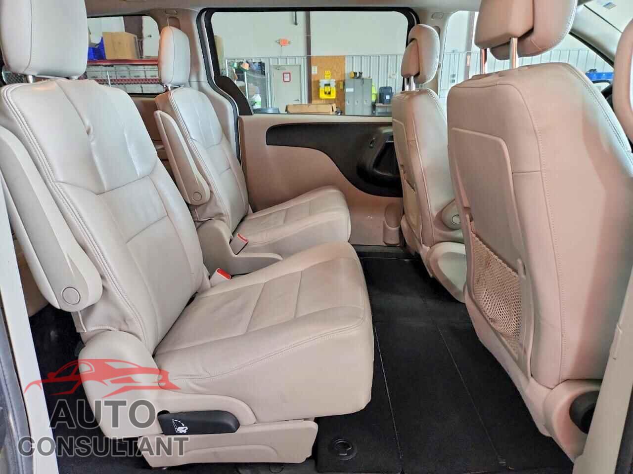 DODGE CARAVAN 2011 - 2D4RN3DG9BR692899