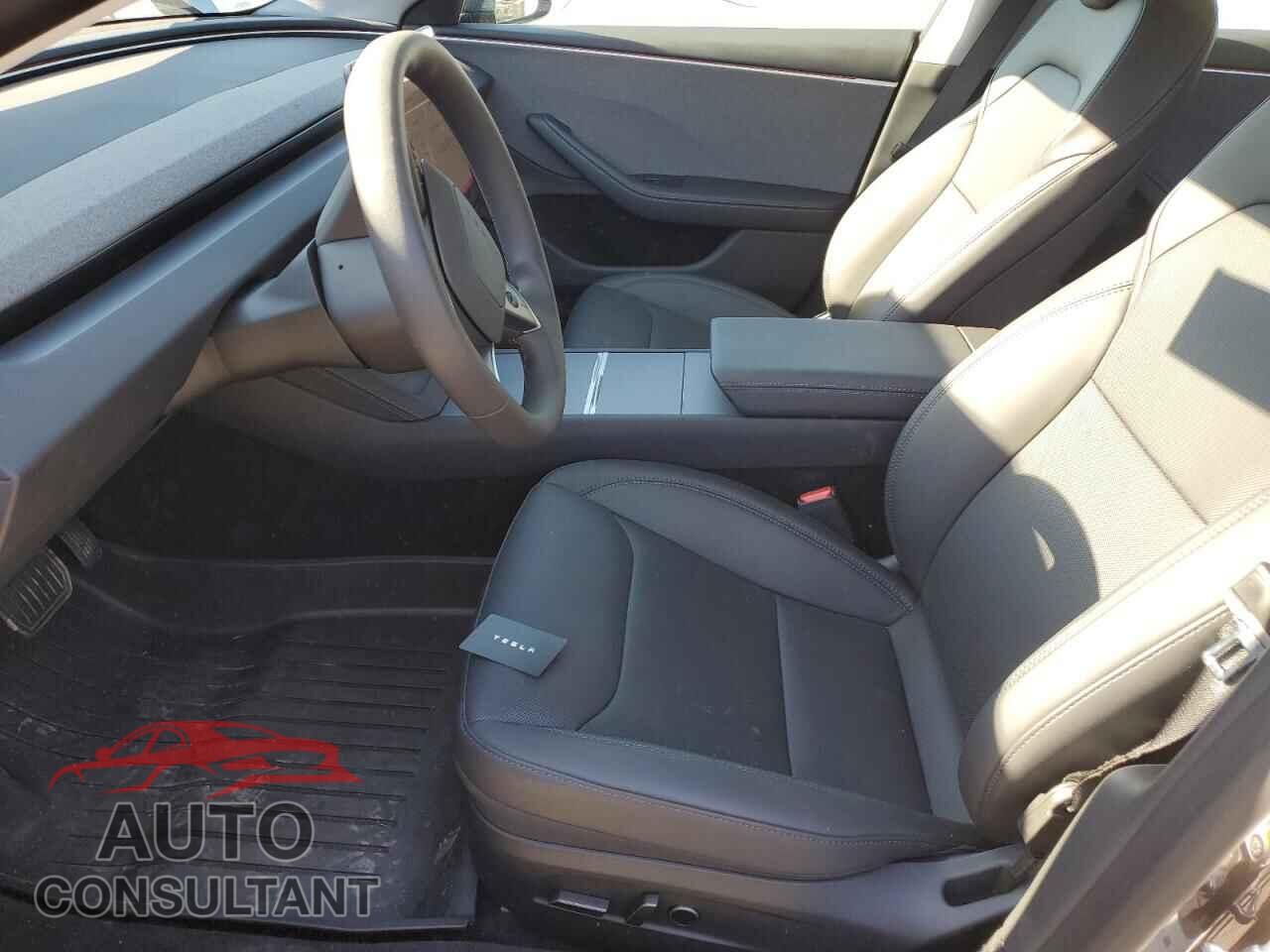 TESLA MODEL 3 2024 - 5YJ3E1EA1RF868125