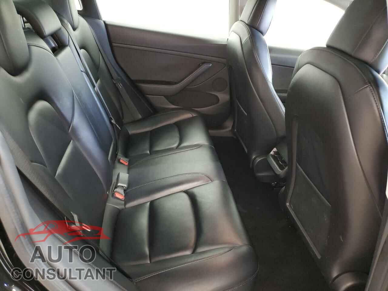 TESLA MODEL 3 2022 - 5YJ3E1EB4NF190408