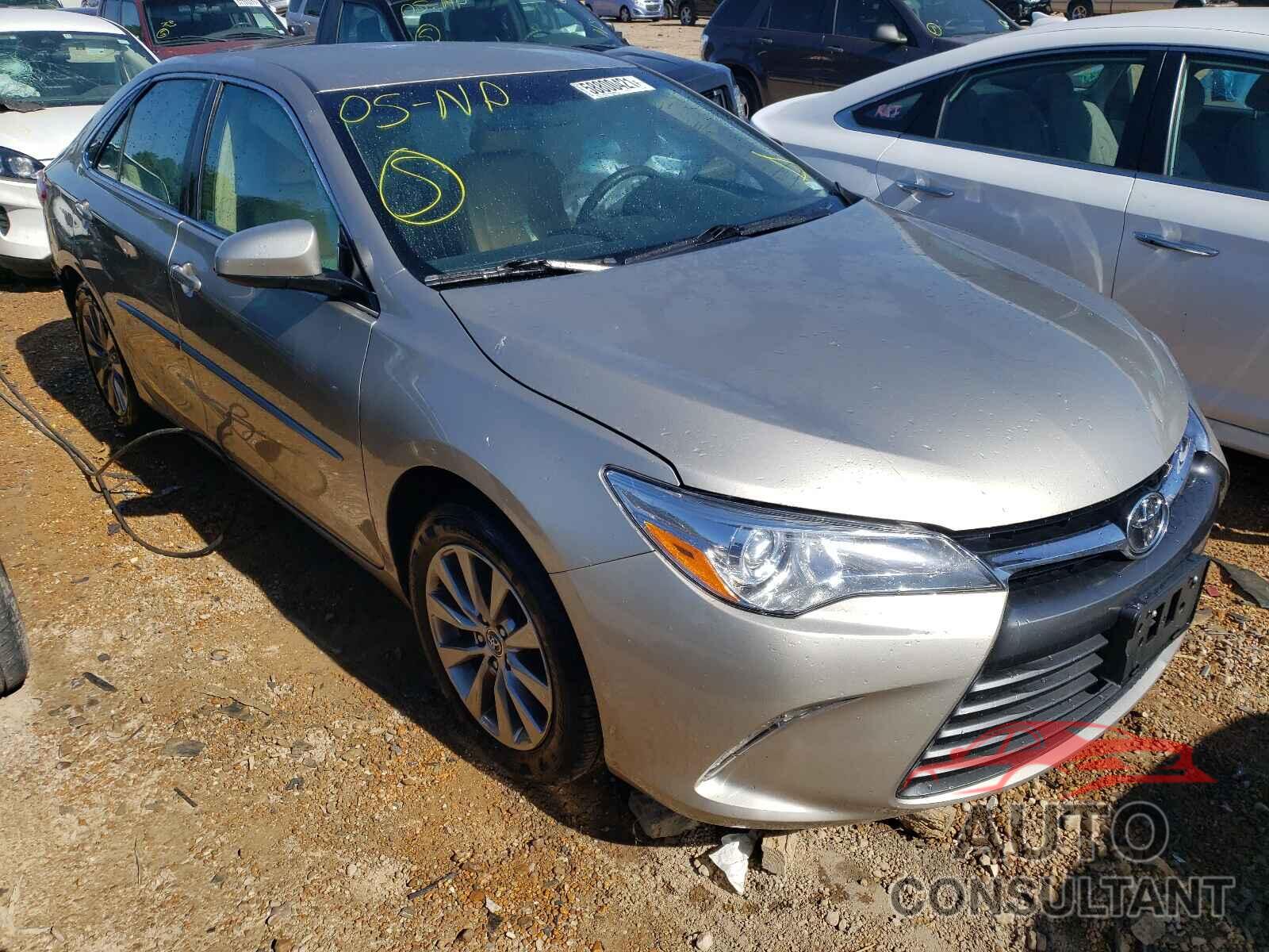 TOYOTA CAMRY 2016 - 4T4BF1FK6GR542522