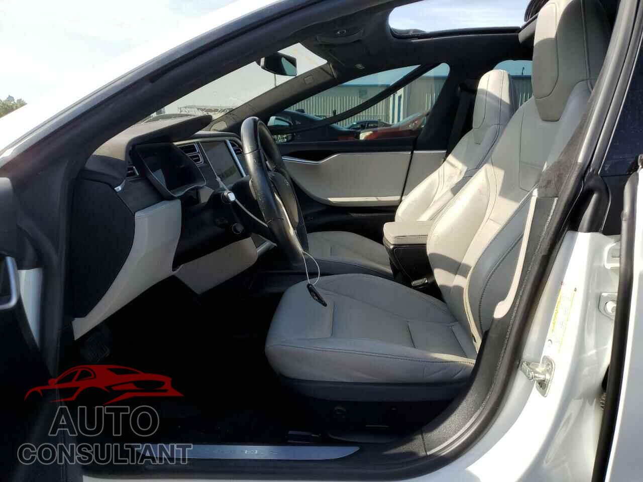 TESLA MODEL S 2016 - 5YJSA1E28GF142176
