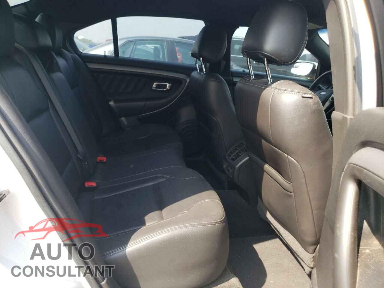 FORD TAURUS 2016 - 1FAHP2E80GG141747