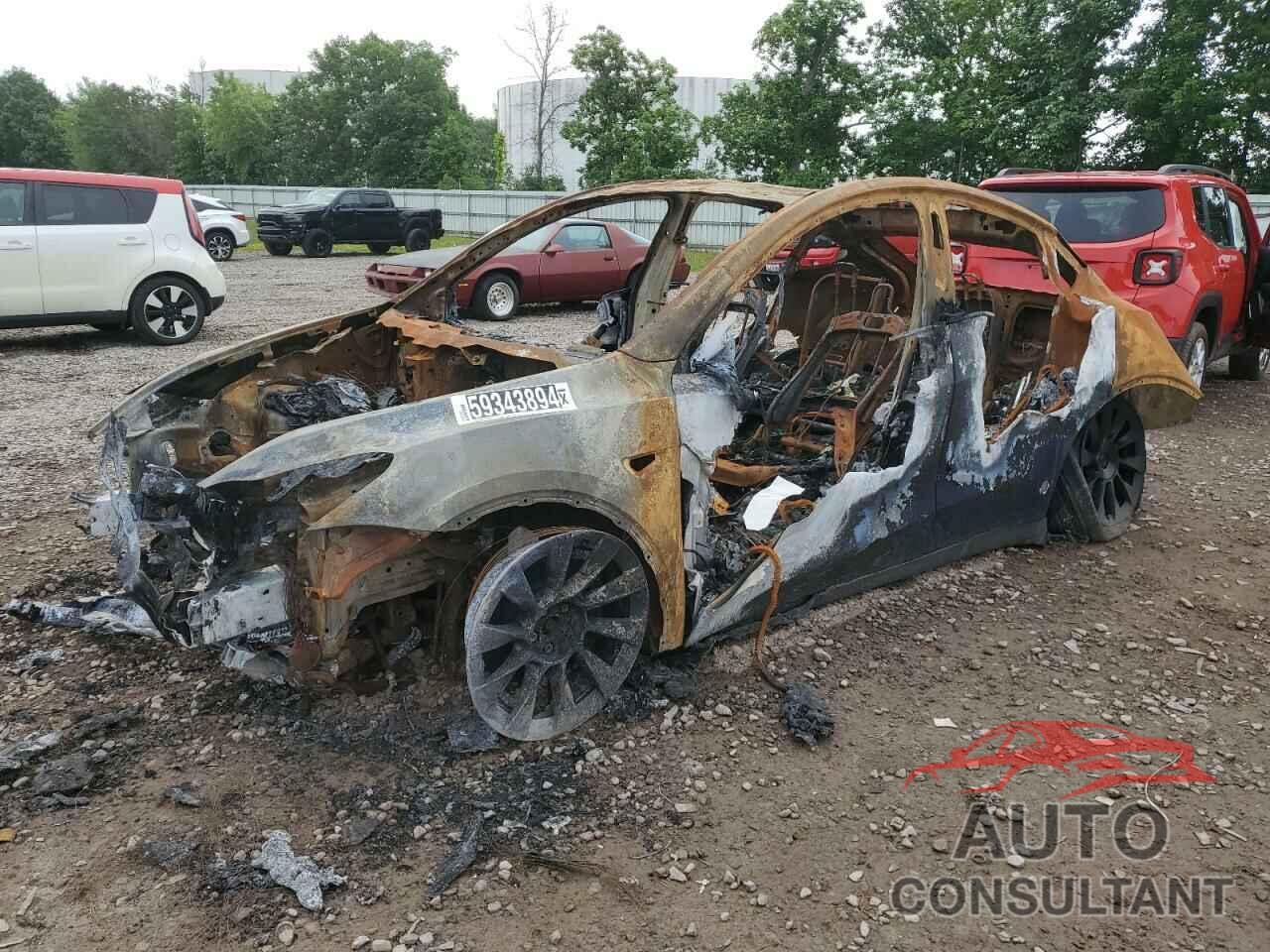 TESLA MODEL Y 2022 - 7SAYGDEE0NF480353