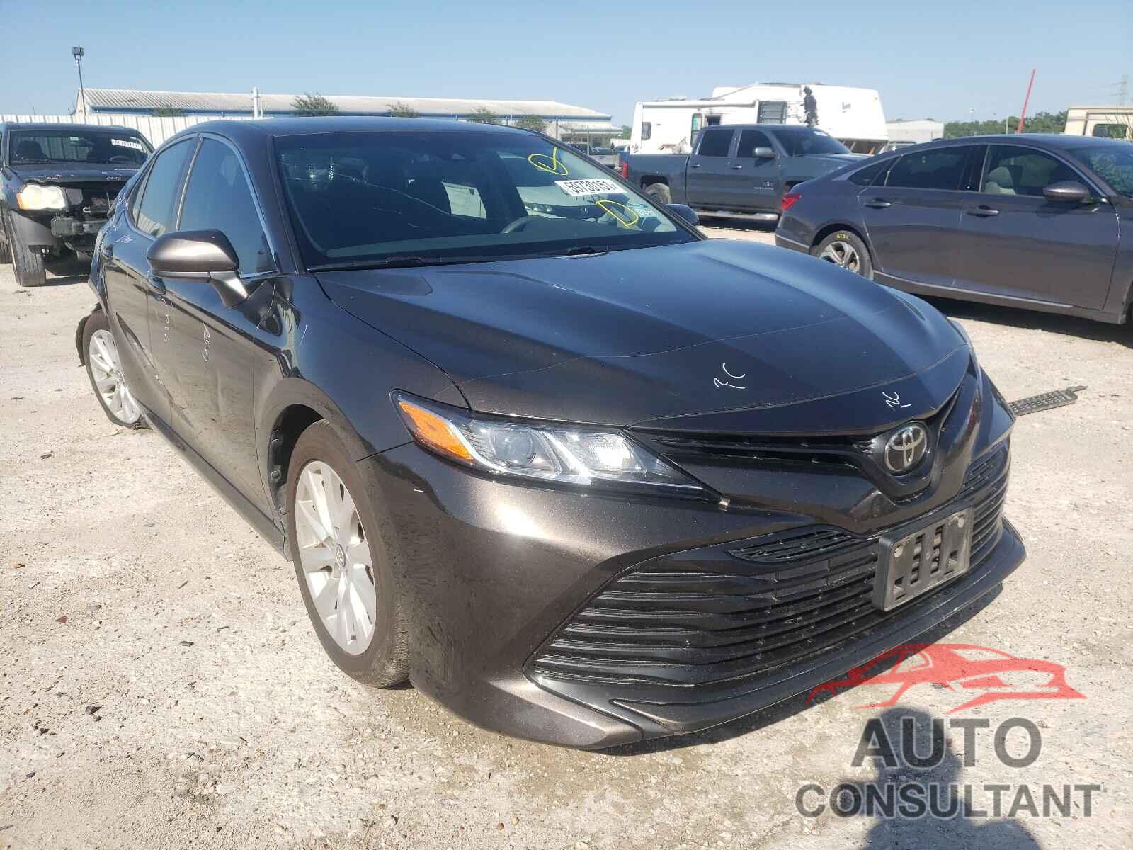 TOYOTA CAMRY 2018 - 4T1B11HK7JU534393