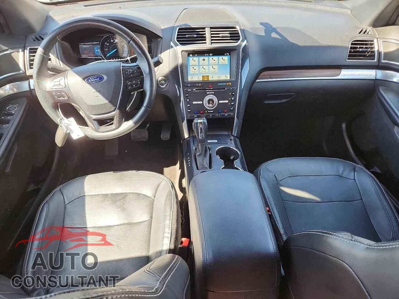 FORD EXPLORER 2018 - 1FM5K7F82JGB66790