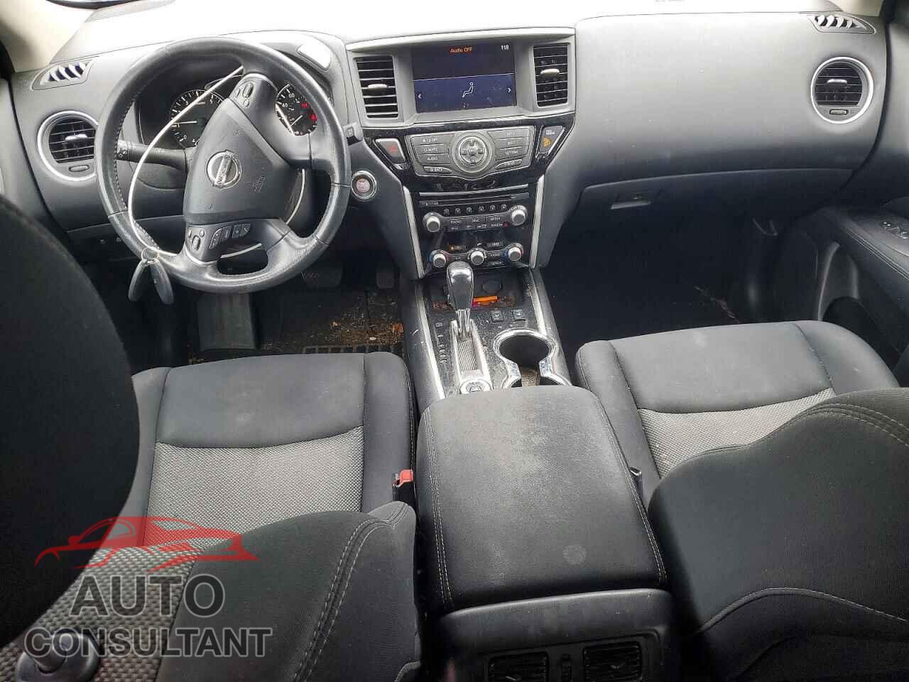 NISSAN PATHFINDER 2017 - 5N1DR2MM1HC679363