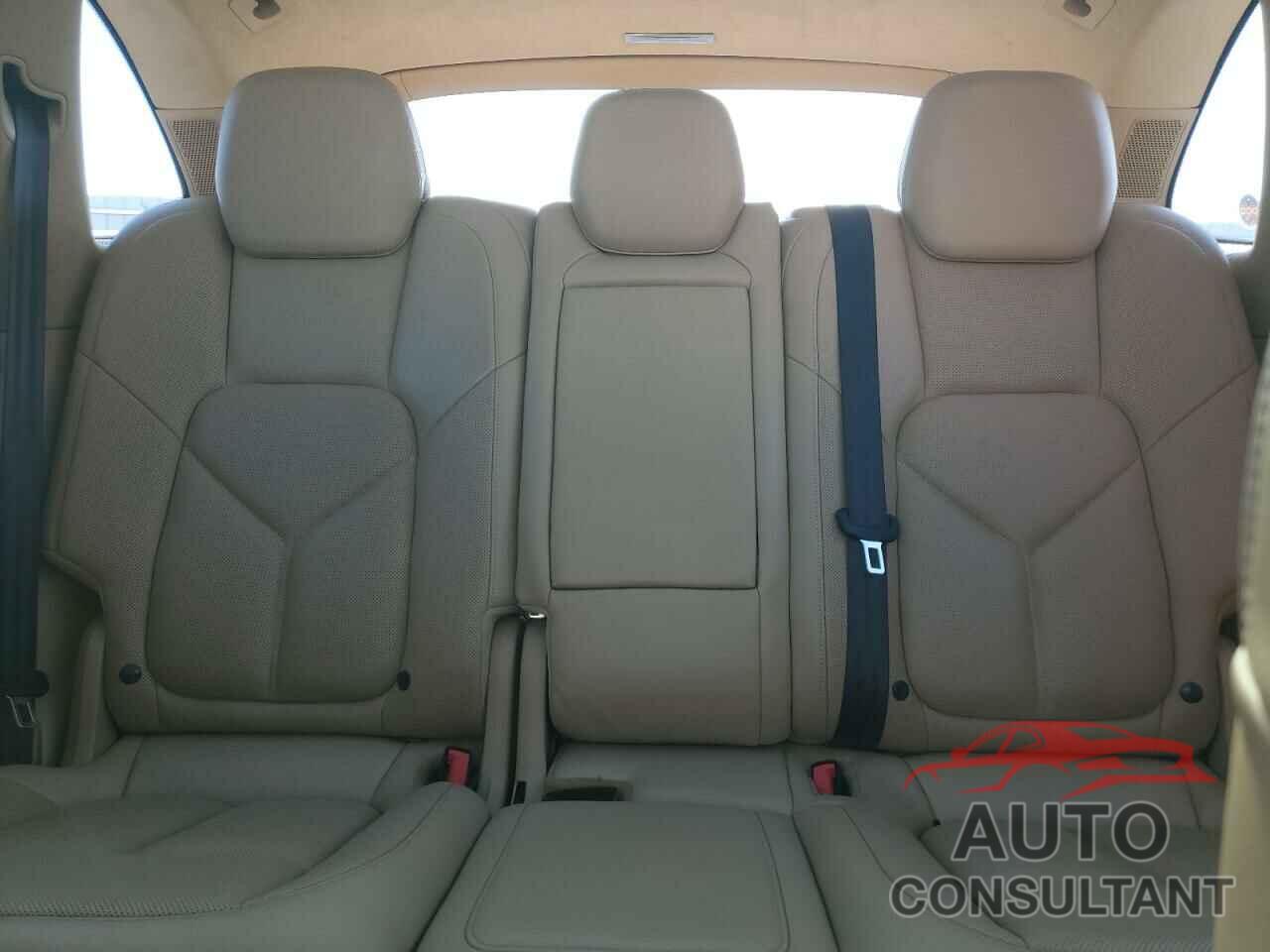 PORSCHE CAYENNE 2015 - WP1AC2A27FLA81270