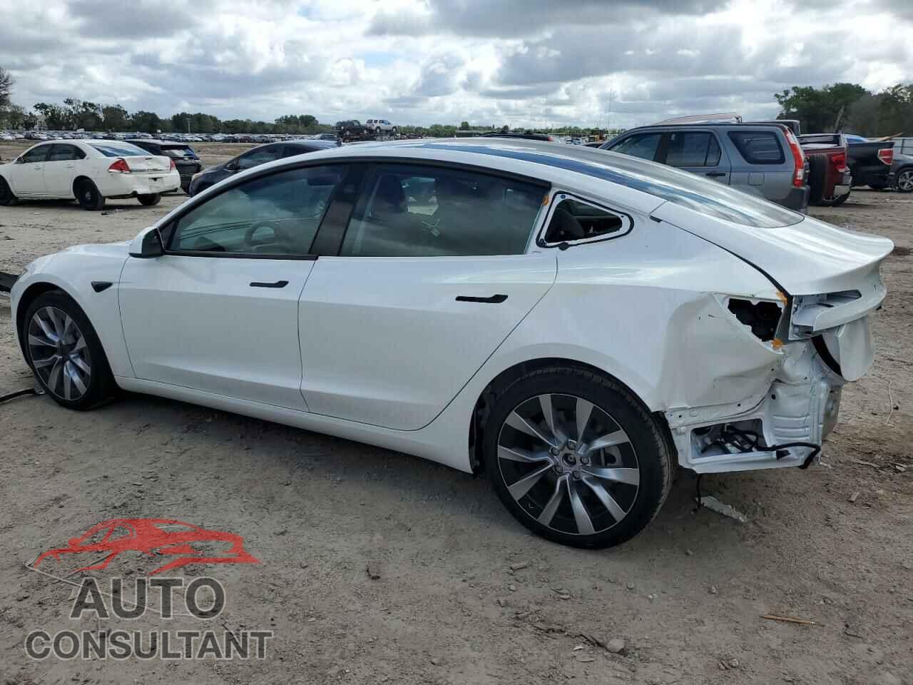 TESLA MODEL 3 2024 - 5YJ3E1EA7RF730332