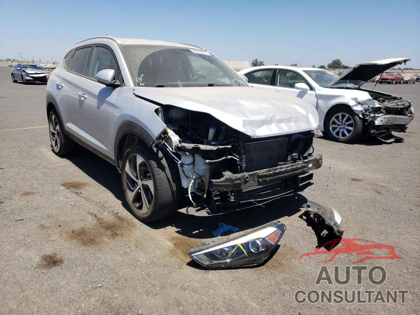 HYUNDAI TUCSON 2017 - KM8J33A29HU370554