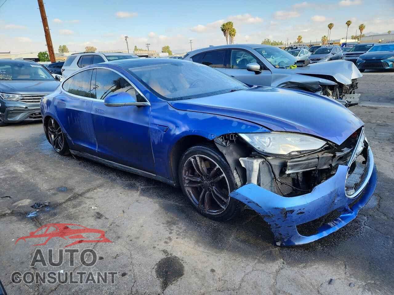 TESLA MODEL S 2013 - 5YJSA1CN6DFP04231