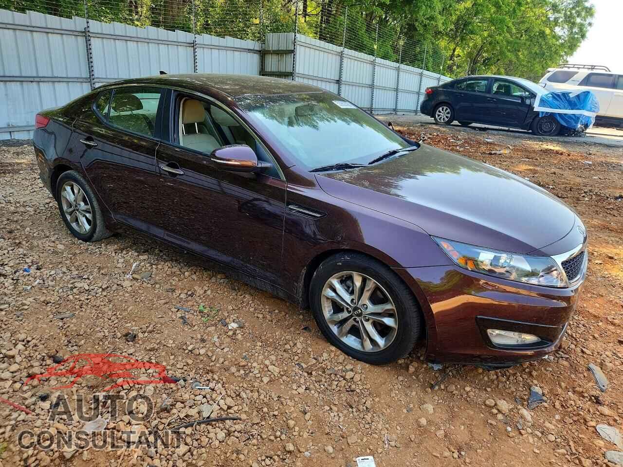 KIA OPTIMA 2011 - KNAGN4A76B5075114