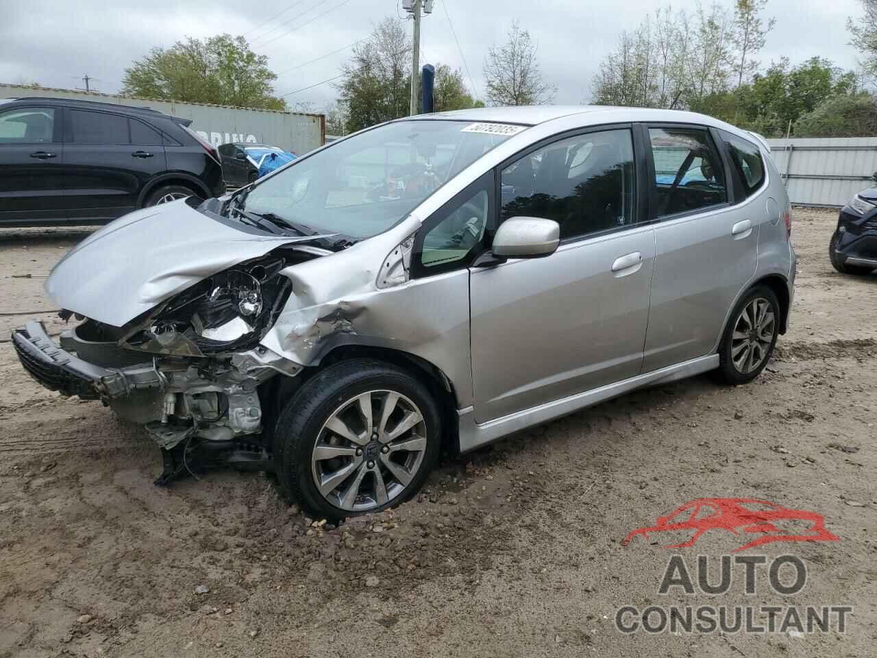 HONDA FIT 2013 - JHMGE8H56DC054579