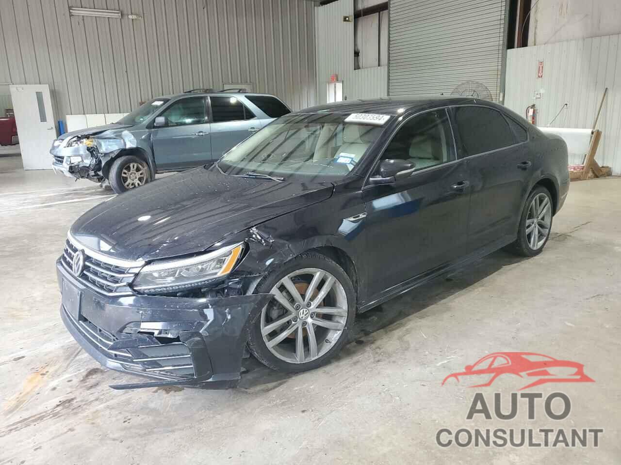 VOLKSWAGEN PASSAT 2018 - 1VWAA7A36JC011875