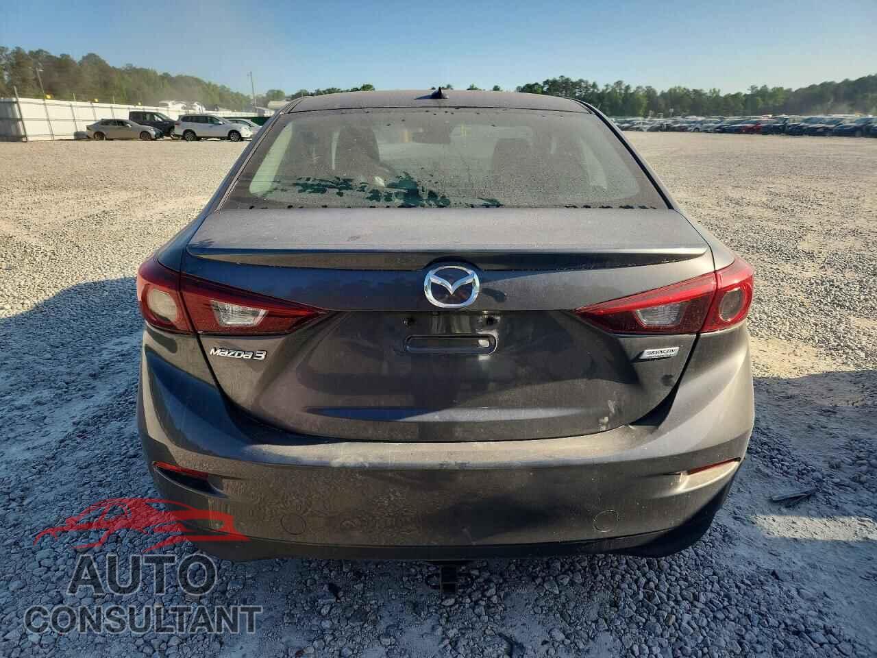 MAZDA 3 2018 - 3MZBN1W39JM205328