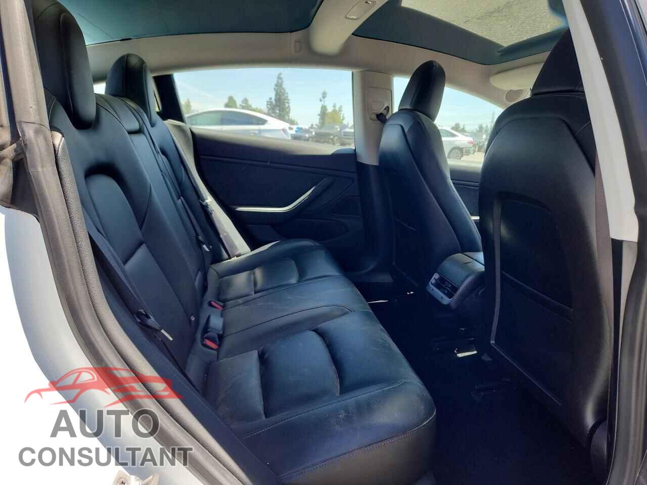 TESLA MODEL 3 2018 - 5YJ3E1EA0JF043634