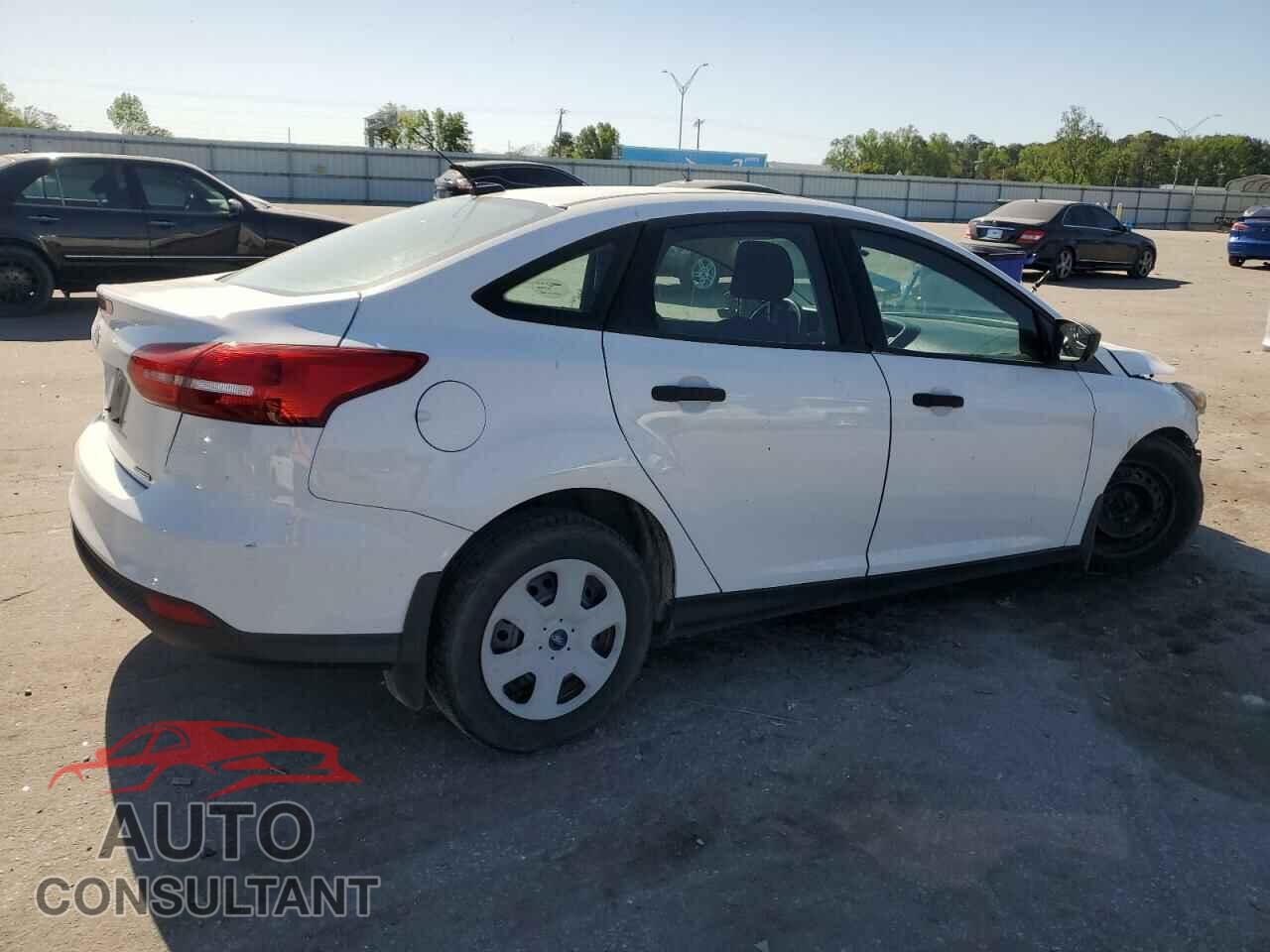 FORD FOCUS 2016 - 1FADP3E23GL261310