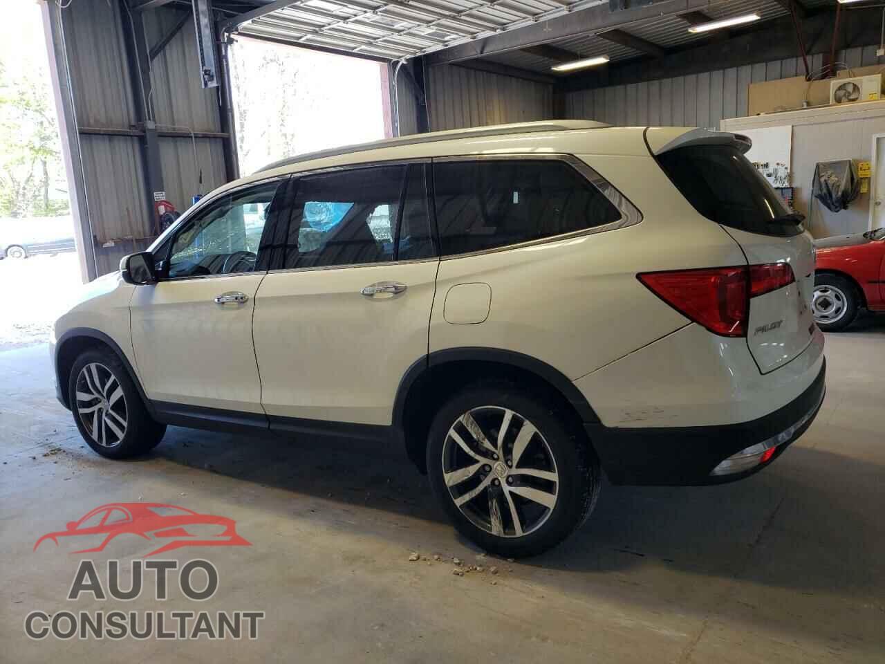 HONDA PILOT 2017 - 5FNYF6H05HB002364