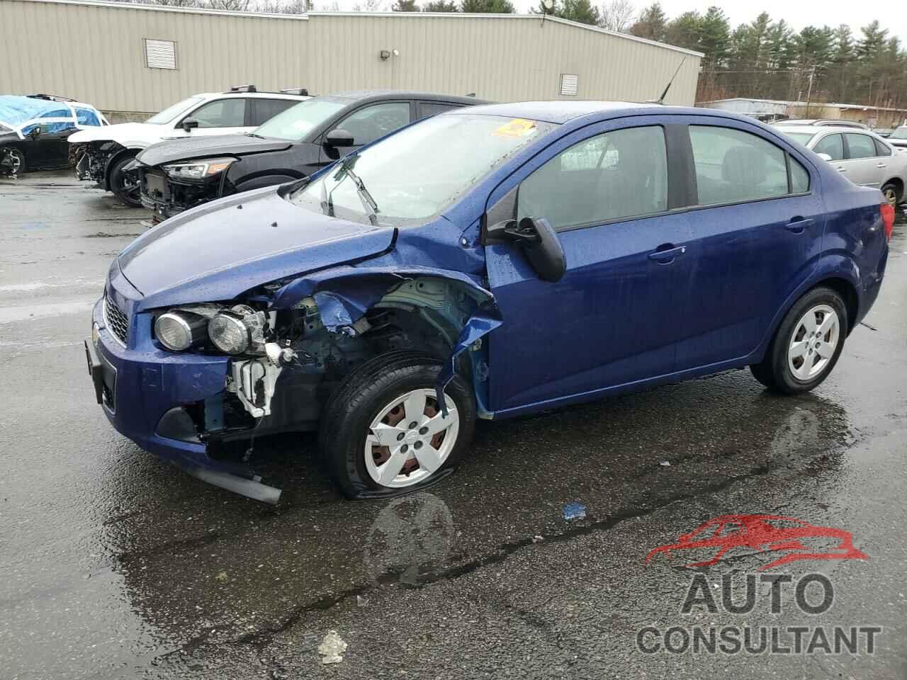 CHEVROLET SONIC 2014 - 1G1JA5SG8E4149015