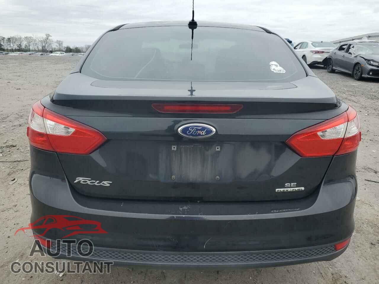 FORD FOCUS 2014 - 1FADP3F23EL372693