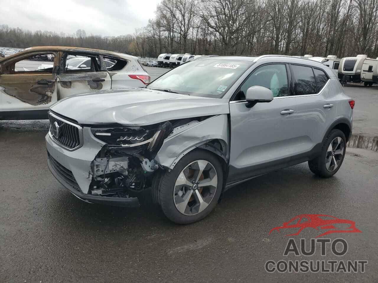 VOLVO XC40 CORE 2025 - YV4L12UJ3S2473453