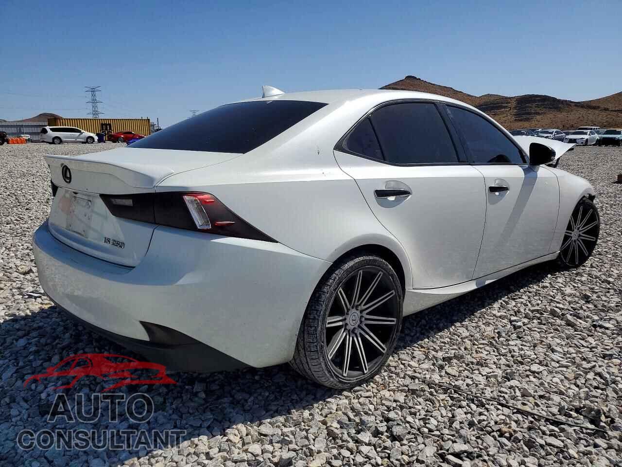 LEXUS IS 2015 - JTHBF1D20F5049024