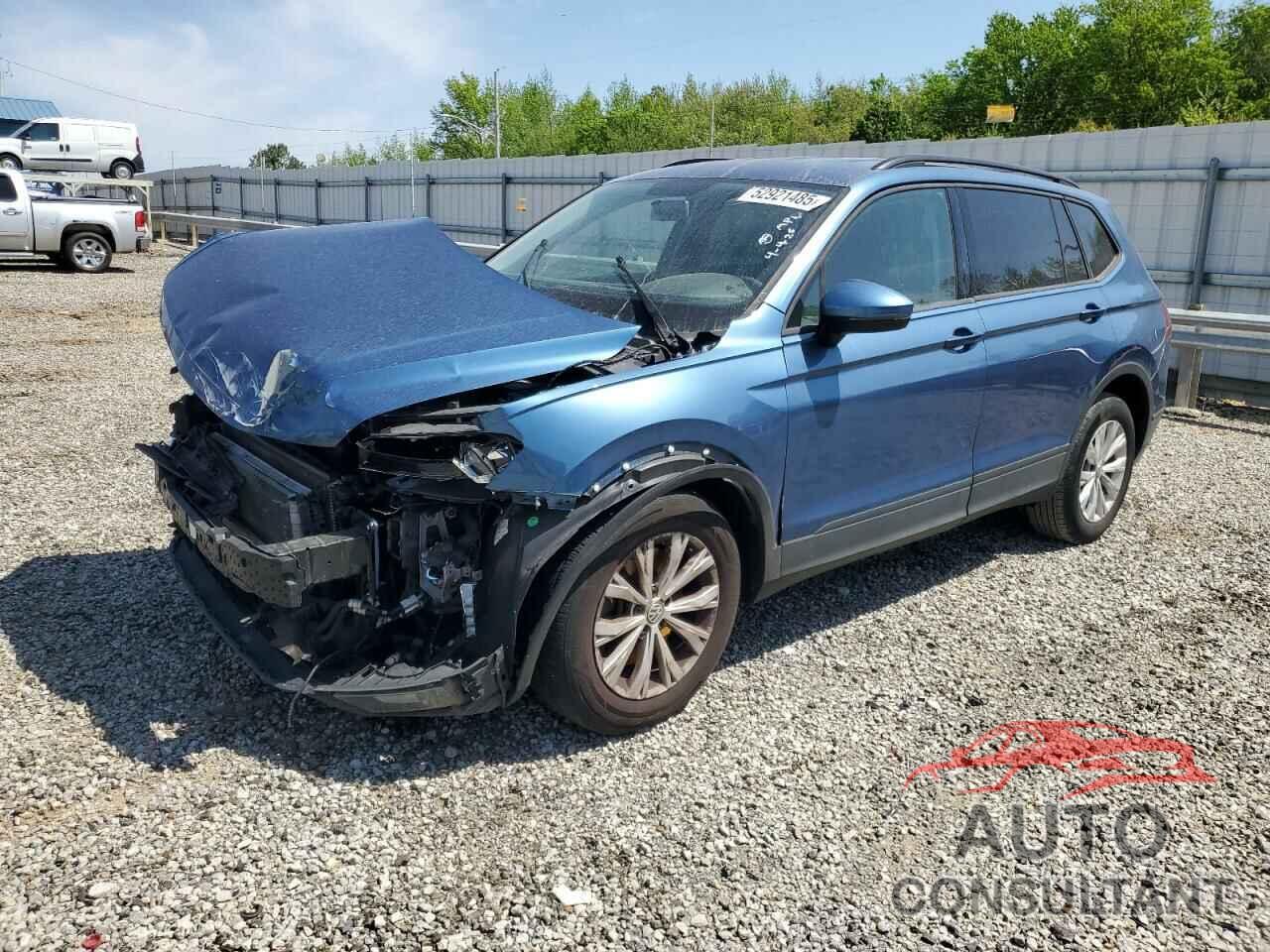 VOLKSWAGEN TIGUAN 2018 - 3VV1B7AX3JM028653
