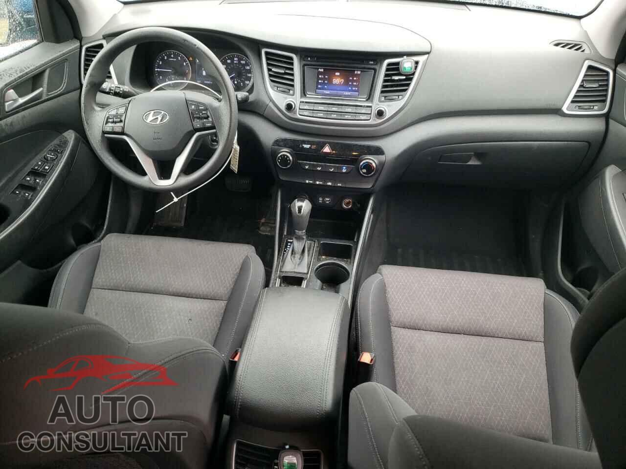 HYUNDAI TUCSON 2017 - KM8J3CA29HU303985