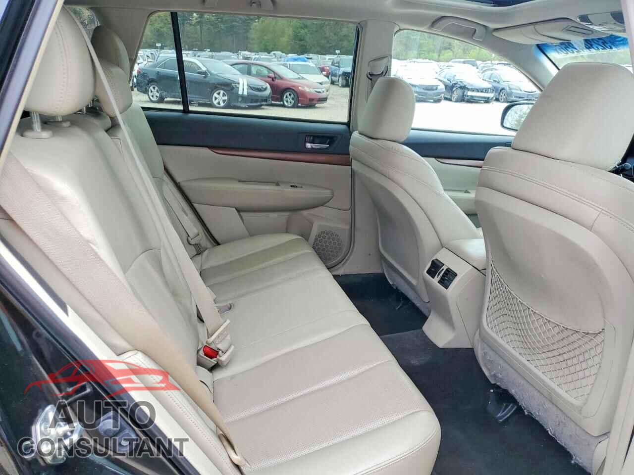 SUBARU OUTBACK 2014 - 4S4BRBLC0E3302714
