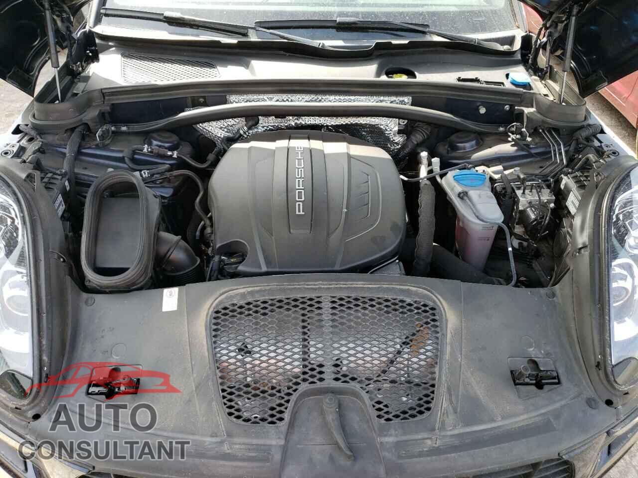 PORSCHE MACAN 2018 - WP1AA2A55JLB21063