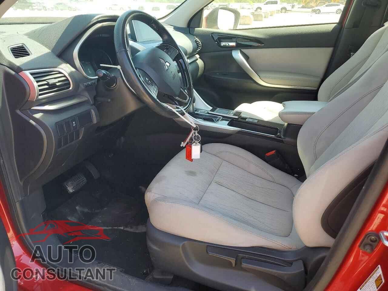 MITSUBISHI ECLIPSE 2018 - JA4AT5AA5JZ058208