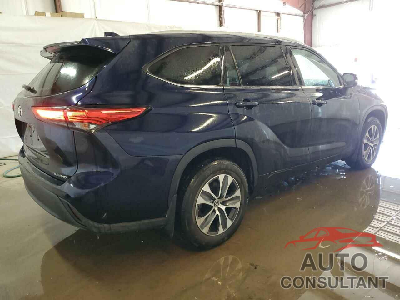 TOYOTA HIGHLANDER 2022 - 5TDHZRBH8NS566380