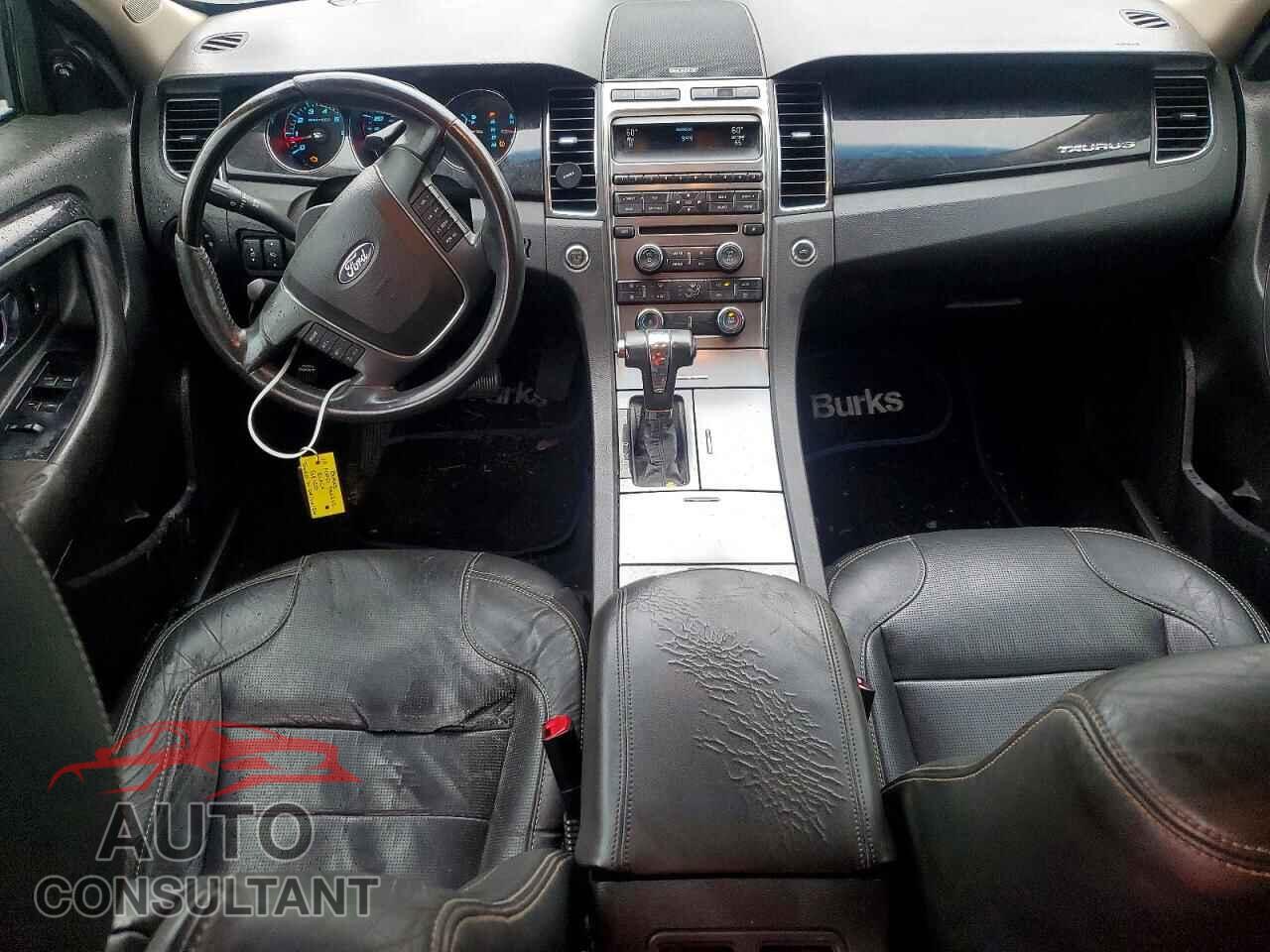 FORD TAURUS 2010 - 1FAHP2FW8AG106961