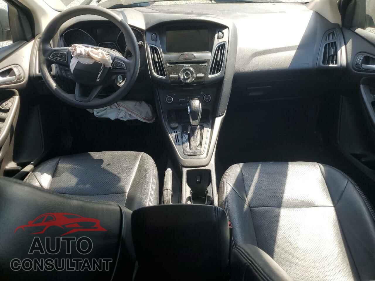 FORD FOCUS 2018 - 1FADP3M24JL296091