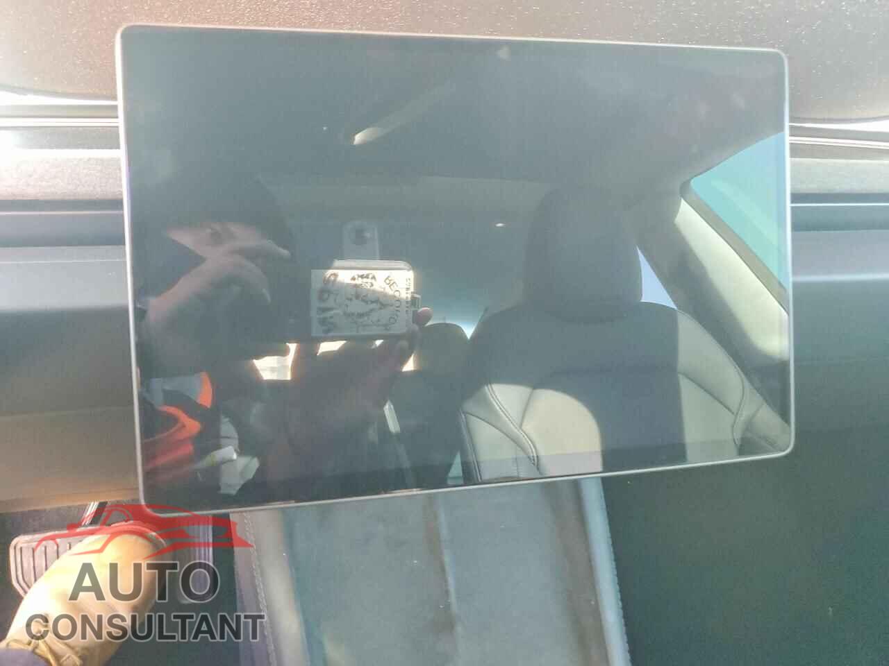 TESLA MODEL 3 2024 - 5YJ3E1EA6RF837002