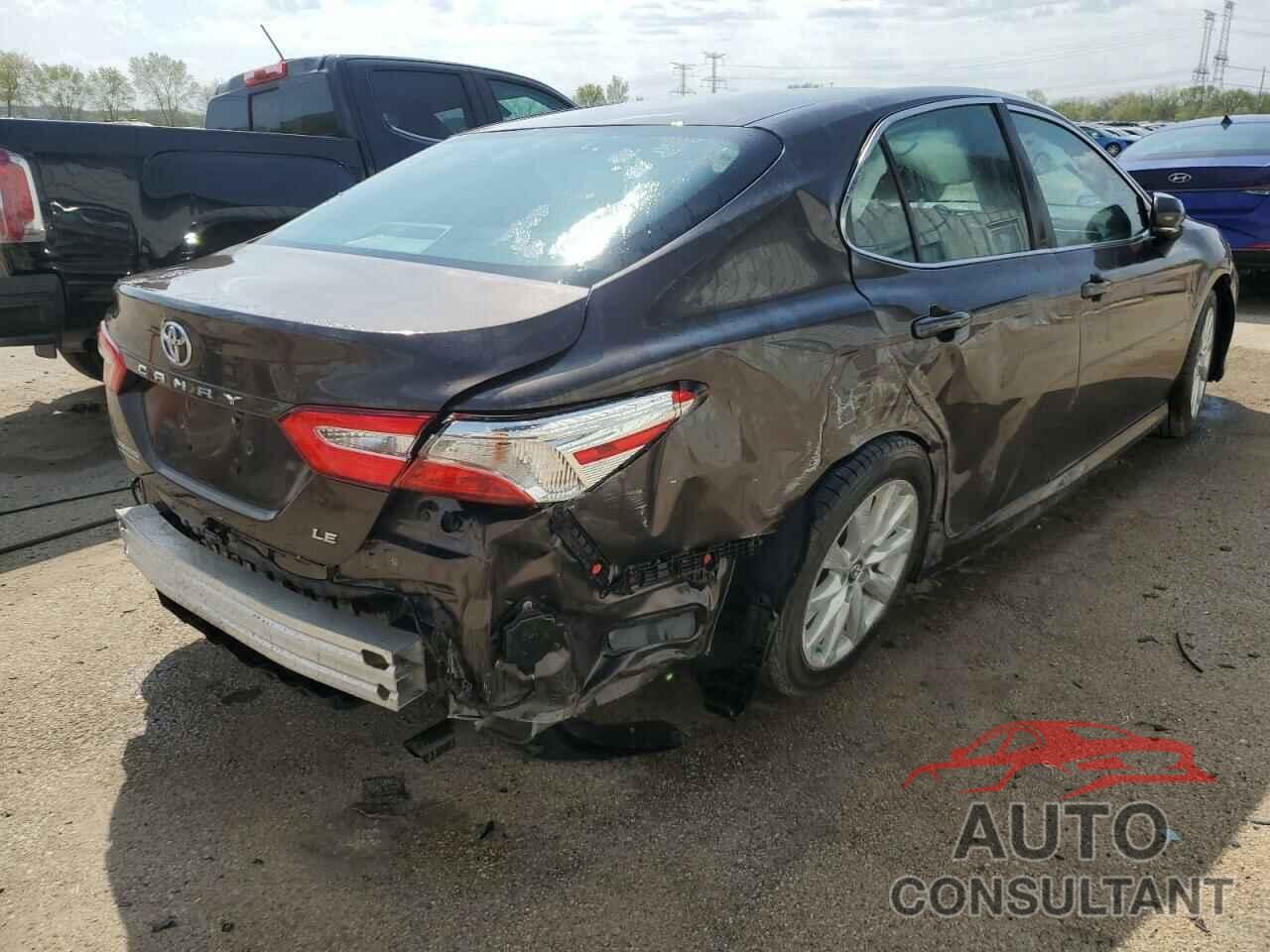 TOYOTA CAMRY 2018 - 4T1B11HK5JU639403