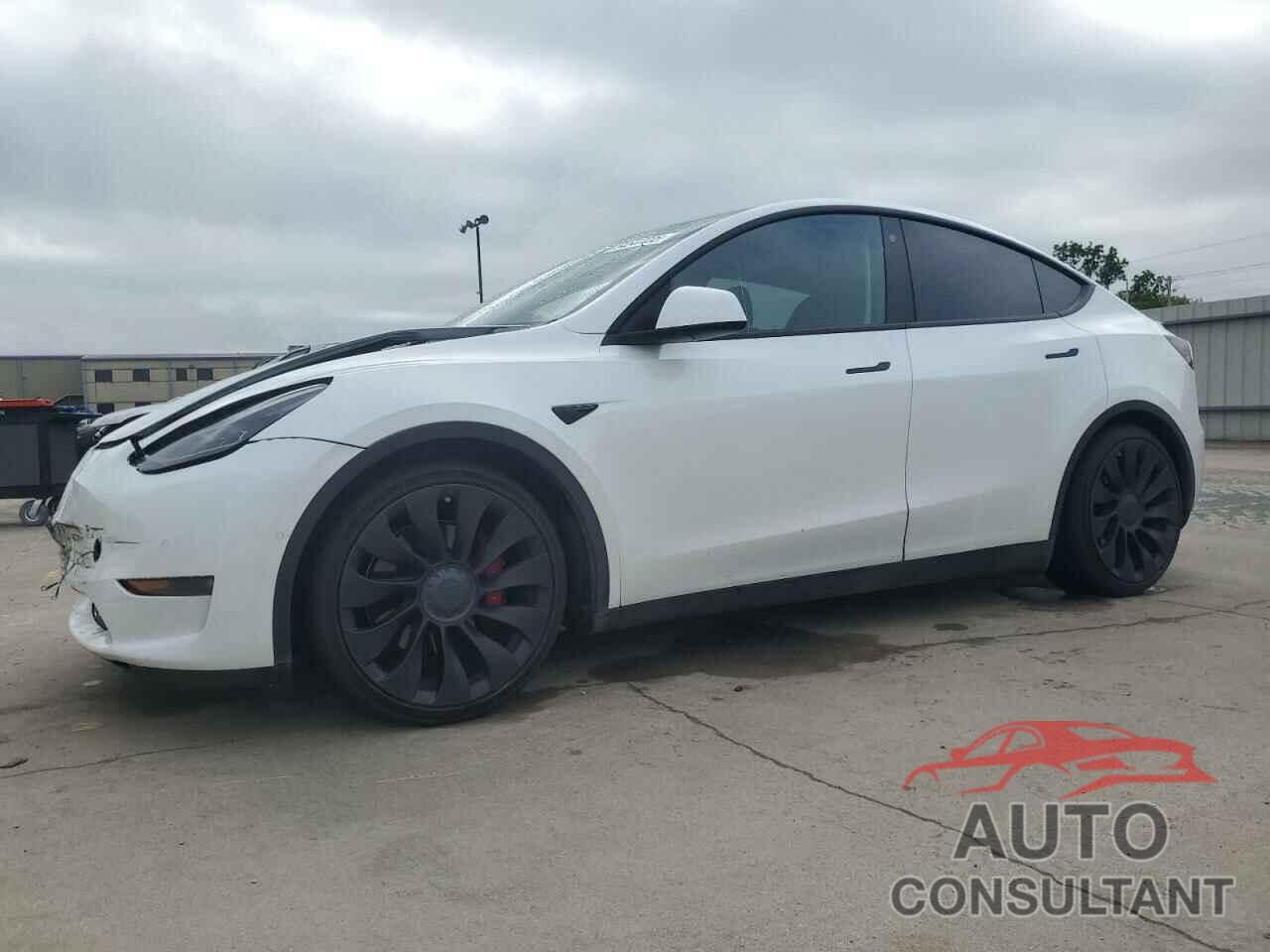 TESLA MODEL Y 2022 - 7SAYGDEF6NF453165