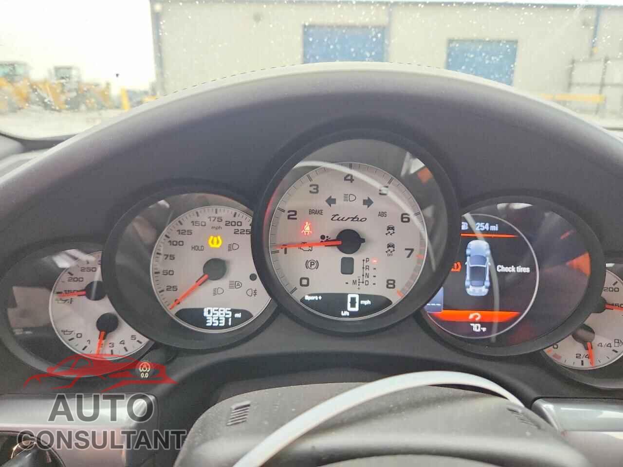 PORSCHE 911 2017 - WP0CD2A93HS178740
