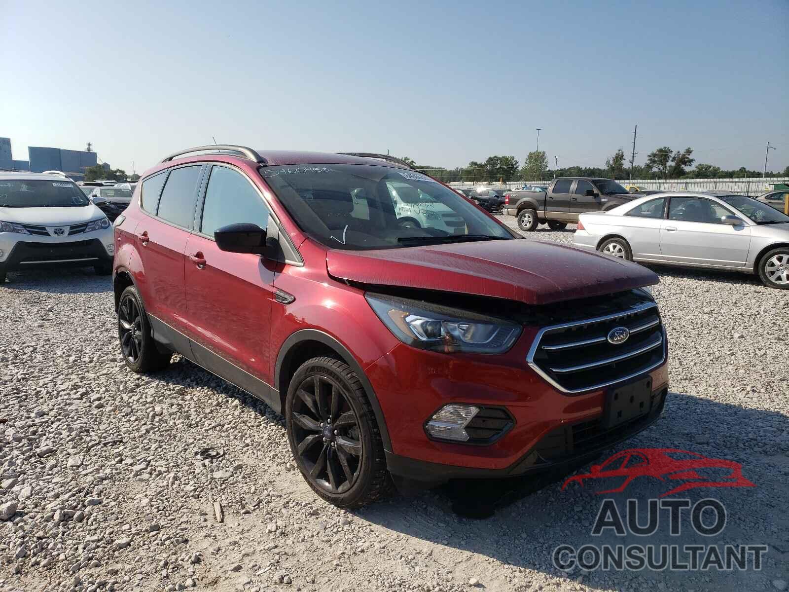 FORD ESCAPE 2017 - 1FMCU9G9XHUB99164