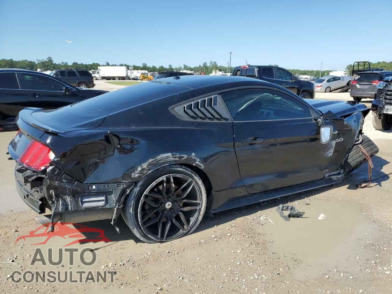FORD MUSTANG 2017 - 1FA6P8CF8H5213304