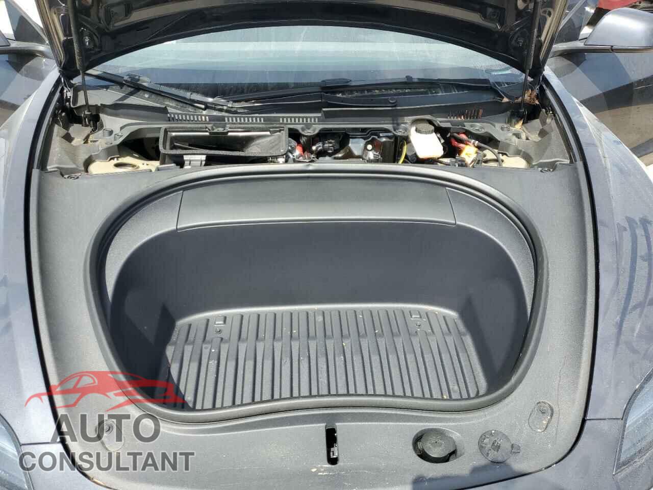 TESLA MODEL 3 2024 - 5YJ3E1EB0RF766193
