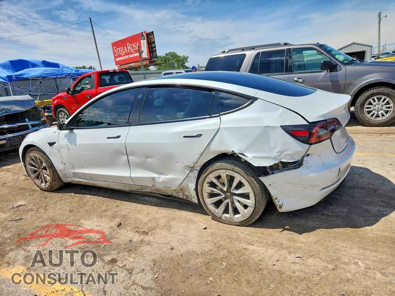 TESLA MODEL 3 2021 - 5YJ3E1EA2MF870099