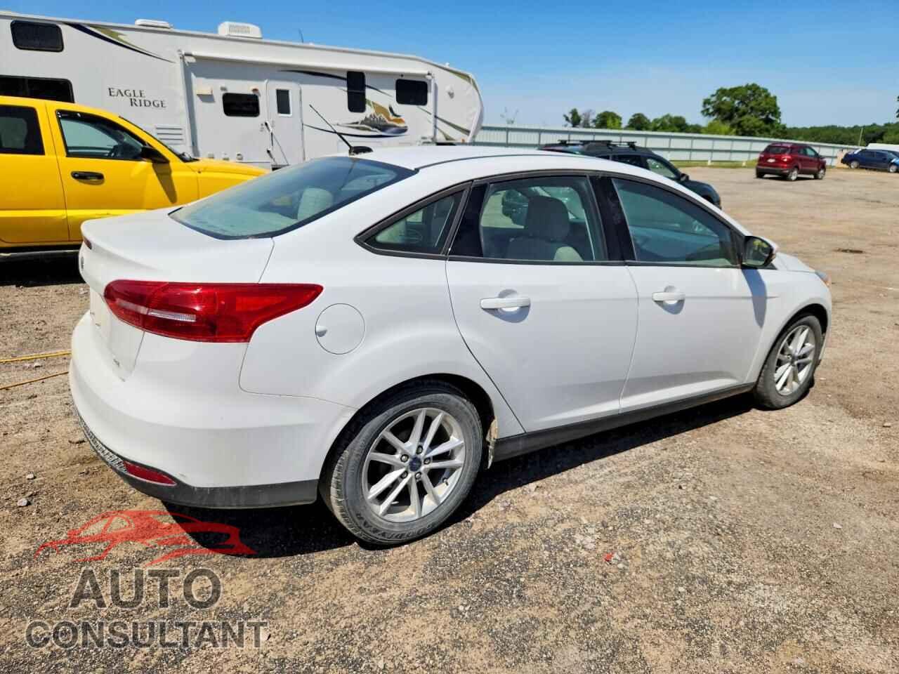 FORD FOCUS 2016 - 1FADP3F26GL405348