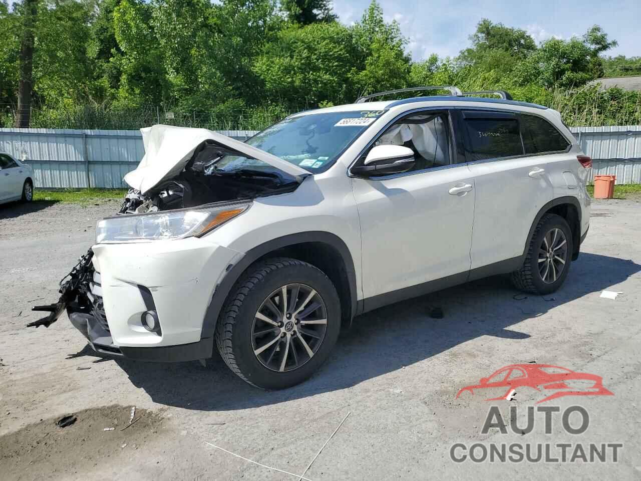 TOYOTA HIGHLANDER 2019 - 5TDJZRFH7KS575725