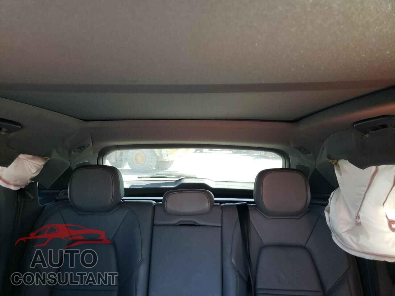 PORSCHE CAYENNE 2019 - WP1AA2AY0KDA06442