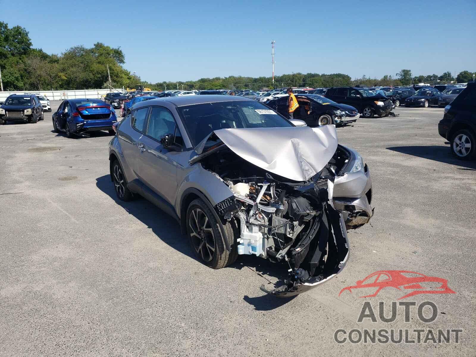 TOYOTA C-HR 2018 - NMTKHMBX2JR047983