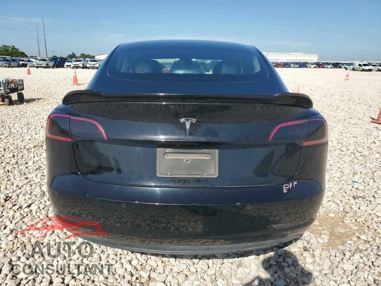 TESLA MODEL 3 2019 - 5YJ3E1EA7KF331054