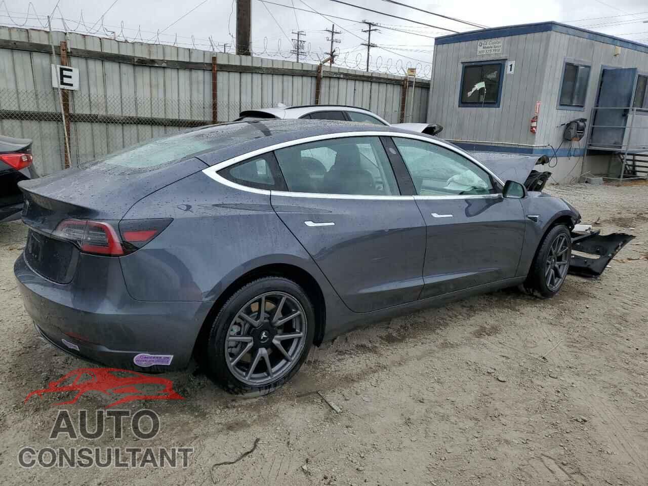 TESLA MODEL 3 2018 - 5YJ3E1EA7JF123805
