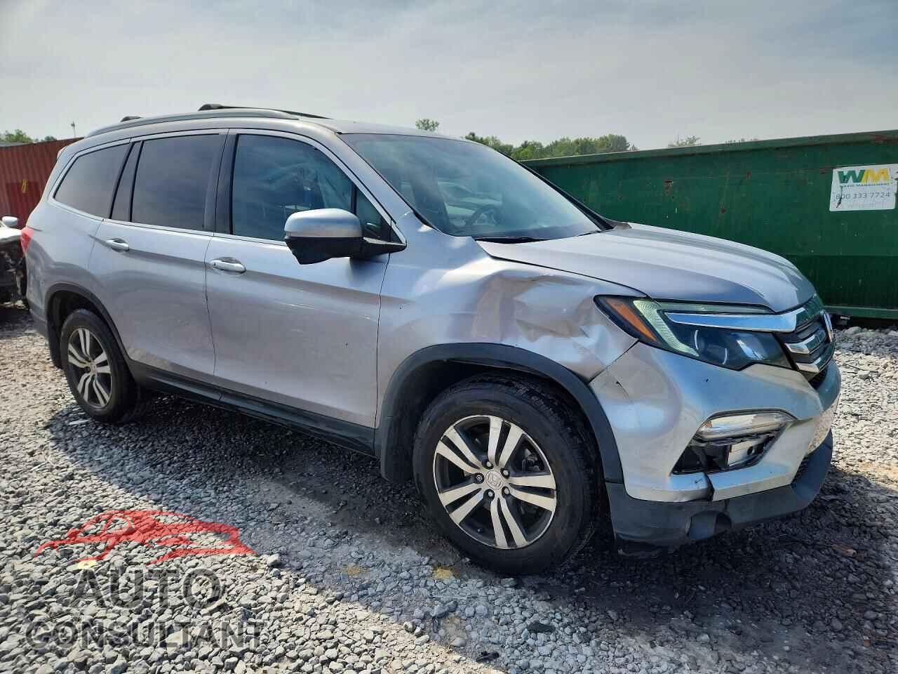 HONDA PILOT 2017 - 5FNYF5H56HB008356