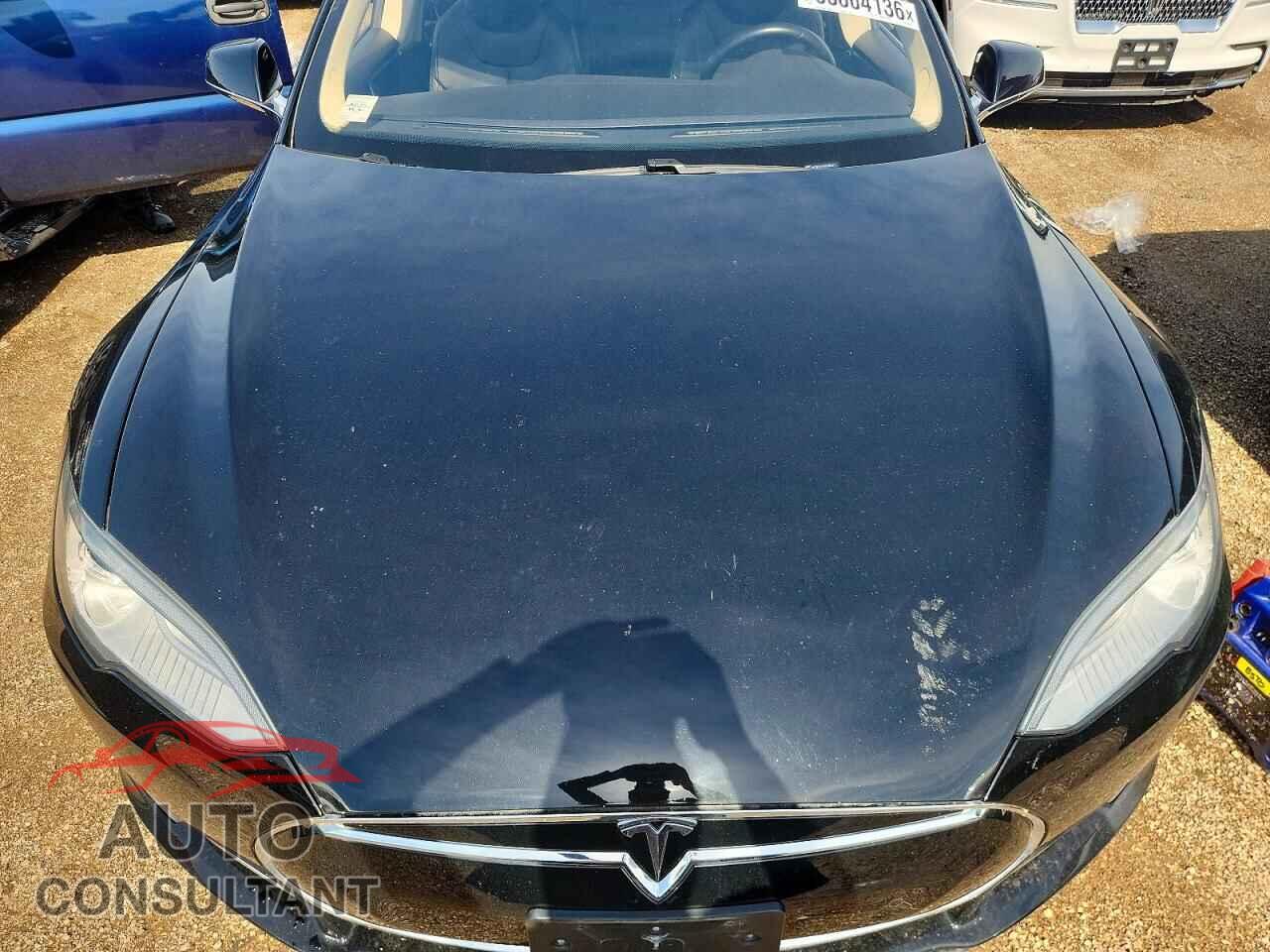 TESLA MODEL S 2015 - 5YJSA1H18FF080201